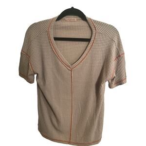 Women’s short sleeve medium top